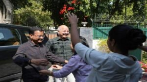 दिल्ली शराब घोटाला: अरविंद केजरीवाल और मनीष सिसोदिया समेत सभी 23 लोग आरोपमुक्त, कैमरे के सामने भावुक हुए पूर्व CM