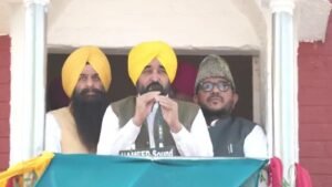 पंजाब CM भगवंत मान मलेरकोटला ईदगाह पहुंचे:मुस्लिम भाईचारे को दी ईद की बधाई, मेडिकल कॉलेज खोलने का ऐलान किया