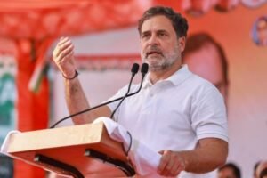 नीट पेपर लीक, सीबीएसई के छात्रों के लिए 3 भाषा का नियम को लेकर राहुल गांधी ने केंद्र पर हमला बोला