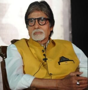 रूटीन चेकअप के लिए अस्पताल पहुंचे अमिताभ बच्चन