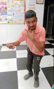 बिस्तर पर पड़ने के बाद राजस्थान का लड़का कांगड़ा एनजीओ के सौजन्य से चलना शुरू कर देता है