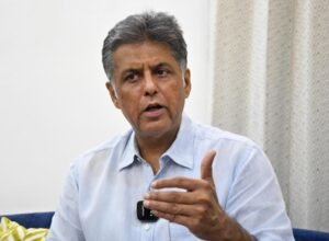 चंडीगढ़ के सांसद मनीष तिवारी ने ईंधन की कीमतों में बढ़ोतरी पर उठाए सवाल, तेल कंपनियों को 77,280 करोड़ रुपये के मुनाफे का हवाला दिया