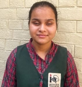 वंशिका ने 97.4% अंकों के साथ चंडीगढ़ के इंस्टीट्यूट फॉर ब्लाइंड में कक्षा XII CBSE परीक्षा में टॉप किया है।