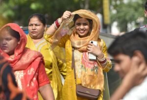 दिल्ली में बिजली की मांग महीने के उच्चतम स्तर पर पहुंची, 42.4 डिग्री सेल्सियस