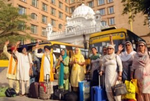 अटारी के रास्ते पाकिस्तान में घुसे 518 सिख श्रद्धालु, दस्तावेज के मामले में रोके गए 78
