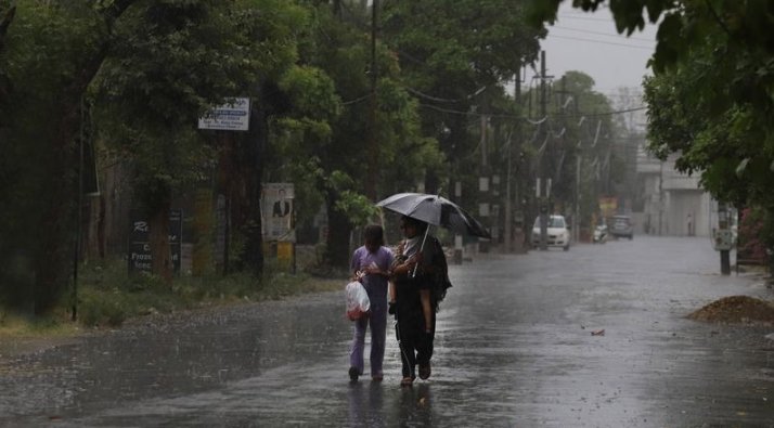 लंबे समय तक लू चलने के बाद मौसम में अस्थिरता, पंजाब में आंधी-तूफान का अलर्ट जारी