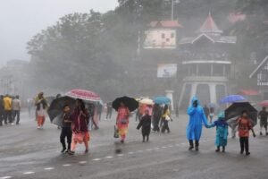 हिमाचल में भारी बारिश जारी रहेगी 10 जिलों के लिए येलो अलर्ट जारी