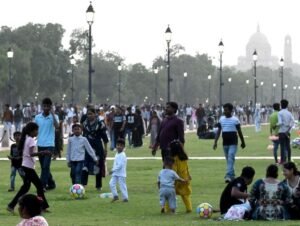 दिल्ली को गर्मी से मिली राहत, मौसम विभाग ने आंधी-तूफान और आकाशीय बिजली के लिए रेड अलर्ट जारी किया