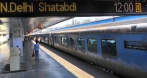चंडीगढ़ के महापौर ने श्रद्धालुओं की सुविधा के लिए शताब्दी एक्सप्रेस को मथुरा-वृंदावन तक बढ़ाने की मांग की