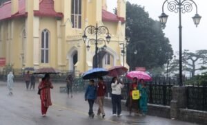 हिमाचल में बारिश का कहर जारी रहेगा; 7 जिलों के लिए येलो अलर्ट
