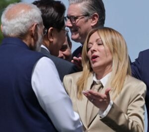 ‘हम सबसे प्रसिद्ध जोड़े हैं’: G7 में पीएम मोदी को मेलोनी की चुटकी के रूप में इंट्रनेट शांत नहीं रह सकता ‘मेलोडी’ उन्माद को पुनर्जीवित करता है