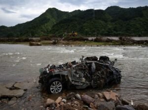 चीन: गुआंगडोंग में भारी बारिश के बीच लगभग 40,000 लोगों को सुरक्षित स्थानों पर पहुंचाया गया