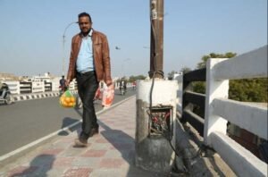 सीमांकित फुटपाथ पर चलने का अधिकार मौलिक अधिकार: सुप्रीम कोर्ट