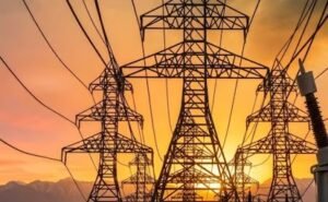 यूपी के बिजली उपभोक्ताओं को बड़ी राहत, 10% टैरिफ बढ़ोतरी पर लगी रोक, आयोग ने UPPCL से मांगा जवाब