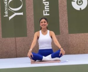 शिल्पा शेट्टी ने बताया कि योग ने स्पोंडिलोसिस से उबरने में कैसे मदद की