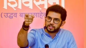 ‘वफादारी बिक्री के लिए है’: आदित्य ठाकरे ने शिवसेना (यूबीटी) के बागी सांसदों पर साधा तीखा हमला