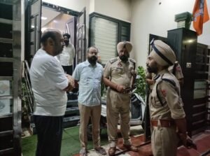बठिंडा में आरएसएस कार्यालय के सामने क्लीनिक पर फेंका गया पेट्रोल बम