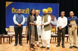 पंजाब के मुख्यमंत्री मान ने कहा, बादल परिवार राजनीतिक फायदे के लिए धर्म का इस्तेमाल करता है।