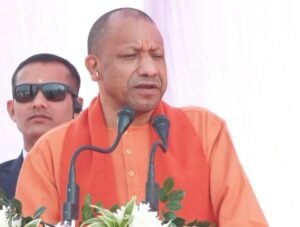 यूपी के सीएम ने बसों के ऑडिट के आदेश दिए: वायरिंग, सुरक्षा हथौड़ों से बाहर निकलने पर रोक