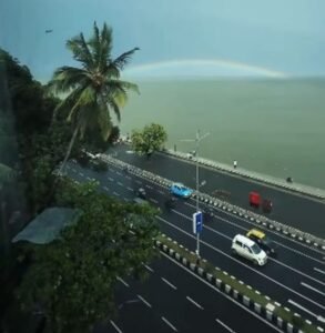 मुंबईकरों के लिए दोहरी खुशी, शहर के क्षितिज पर 2 इंद्रधनुष दिखाई दिए