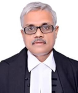 पंजाब और हरियाणा उच्च न्यायालय के न्यायाधीश न्यायमूर्ति महाबीर सिंह सिंधु का निधन