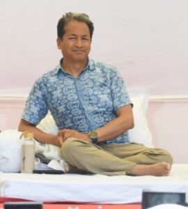 सोनम वांगचुक ने नागरिकों से एक दिन की भूख हड़ताल करने की अपील की है, ‘अगर आप दिल्ली नहीं आ सकते हैं, तो जहां हैं, वहीं उपवास करें