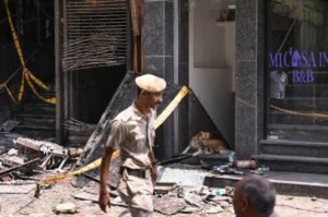 मालवीय नगर अग्निकांड: होटल मालिक लवकेश बजाज को 4 दिन की पुलिस हिरासत में भेजा गया
