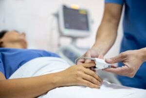 भारतीय-अमेरिकी दंपति ने अमेरिका में हेल्थकेयर इंफ्रा के लिए 5.5 मिलियन डॉलर दिए