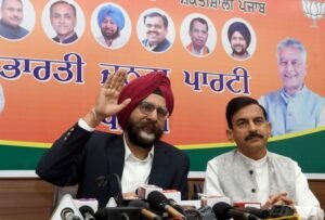 पंजाब बीजेपी के महासचिव जगमोहन राजू ने पार्टी पद से इस्तीफा दे दिया है।