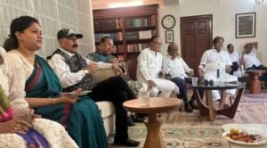 बिग टीएमसी स्प्लिट ब्रूइंग? सुखेंदु शेखर रॉय समेत 5 अन्य सांसदों ने दिल्ली में भाजपा नेता भूपेंद्र यादव से मुलाकात की