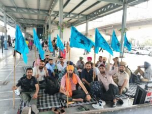 पीआरटीसी के ठेका कर्मचारियों की हड़ताल से पटियाला में बस सेवाएं बाधित, यात्रियों को परेशानी का सामना करना पड़ रहा है