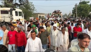 हिसार गांव में 61 दिन से चल रहा जल आंदोलन टी-कनेक्शन को मंजूरी मिलने के बाद खत्म