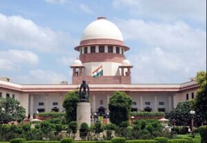 गाजियाबाद नाबालिग के रेप एंड मर्डर केस: ड्यूटी नहीं करते तो ‘डॉक्टर’ न लिखें; सुप्रीम कोर्ट ने दो निजी अस्पतालों को फटकार लगाई