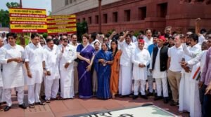 धर्मेंद्र प्रधान ने दिया इस्तीफा: क्यों विपक्ष अभी भी संसद को बाधित कर रहा है?