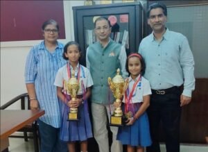 पंजाब के तैराकी सर्किट में लुधियाना की बहनों ने पदक जीतकर मचा दिया