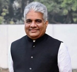 पर्यावरण मंत्री भूपेंद्र यादव के 3 प्रमुख सहयोगियों को एक दिन में हटाया गया