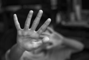 करनाल में 2 नाबालिग अपराधियों पर पाइप, बेल्ट से हमला हरियाणा मानवाधिकार आयोग ने दिए जांच के आदेश