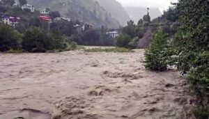 मानसून के खतरे के बीच कांगड़ा प्रशासन ने नदियों, झरनों तक पहुंच पर लगाई रोक