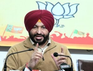 ‘पंजाब’ में ‘पूरी सच्चाई का हकदार है, आधी कहानी नहीं’: ‘सतलुज’ विवाद पर रवनीत बिट्टू