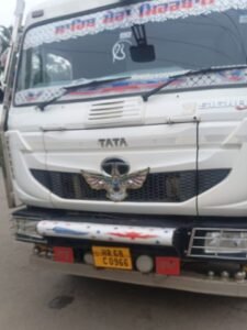 पंचकूला ट्रैफिक पुलिस ने एमडीसी में ओवरलोड ट्रक को जब्त किया 1.24 लाख रुपये का चालान जारी करें