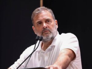 आय से अधिक संपत्ति मामले में इलाहाबाद हाईकोर्ट के आदेश के खिलाफ राहुल ने सुप्रीम कोर्ट का दरवाजा खटखटाया
