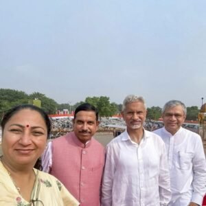 I-Day 2026: दिल्ली के मुख्यमंत्री ने युवाओं को शहरी नक्सलियों के प्रति आगाह किया, उनसे प्रतिभा को राष्ट्र निर्माण में लगाने का आग्रह किया