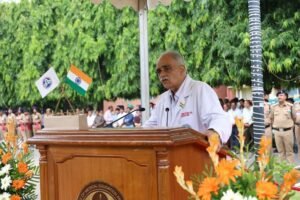 पीजीआईएमईआर ने 80वां स्वतंत्रता दिवस मनाया, रोगी देखभाल के प्रति प्रतिबद्धता की पुष्टि की