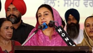 शिरोमणि अकाली दल की सांसद हरसिमरत कौर ने कहा कि सुखबीर बादल पर हमले से उनकी आवाज नहीं दब पाएगा