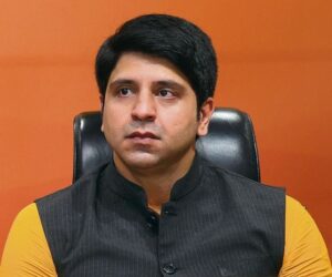 शहजाद पूनावाला ने 2 अनुरोध में भाजपा से इस्तीफा स्वीकार करने का दबाव बनाया
