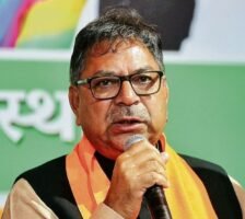 सतीश पूनिया को पंजाब बीजेपी का प्रभारी बनाया गया है। विनोद तावड़े को यूपी और तरुण चुघ गुजरात