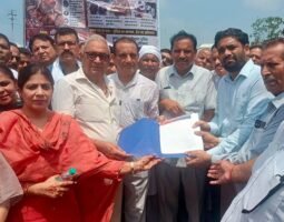 अंबाला में झड़प को लेकर हरियाणा के मुख्यमंत्री से सिख प्रतिनिधिमंडल ने मुलाकात की