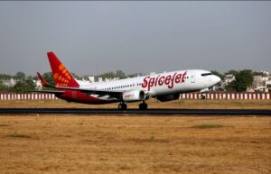 एनसीएलटी ने एविएटर एमएल को स्पाइसजेट की दिवालिया याचिका वापस लेने की अनुमति दी, पार्टियों पर 15 लाख रुपये का जुर्माना लगाया