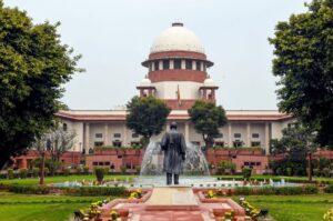 सुप्रीम कोर्ट ने प्रवेश स्तर की न्यायिक परीक्षा के लिए 3 साल की अनिवार्य कानूनी प्रैक्टिस को घटाकर 1 साल किया