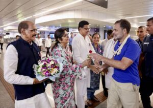 ‘छतरों की गूंज’: राहुल ने कहा- महिलाएं खुद की होती हैं, अपनी पहचान पर मनुस्मृति के विचार को खारिज किया